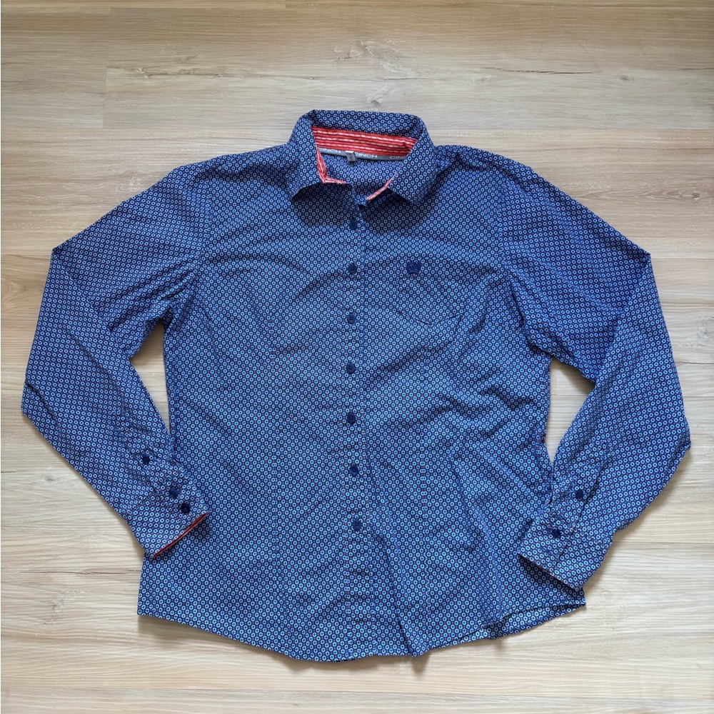 CINCH Women’s Long Sleeve Button Down